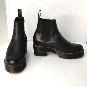 Doc Martens Rometty Platform Chelsea Boots Women's size 8 Black Leather